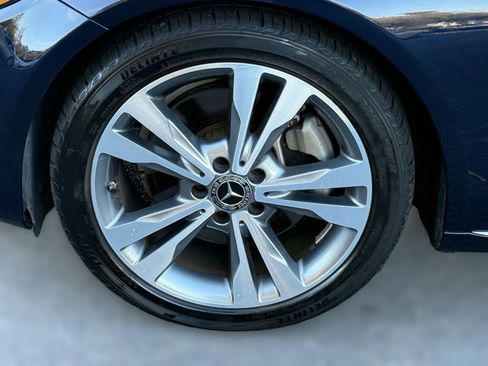 Used 2018 Mercedes-Benz C 300 Sedan image 12