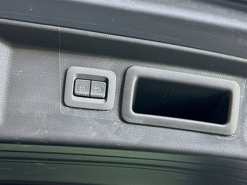 Used 2025 MAZDA CX-50 AWD 2.5 S w/ Preferred Package image 29