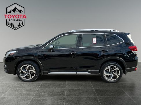 Used 2023 Subaru Forester Touring AWD/4WD image 2