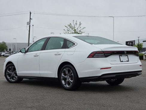 Used 2024 Honda Accord EX image 16