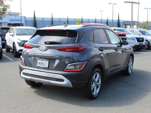 Used 2023 Hyundai Kona SEL w/ Cargo Package FWD image 7