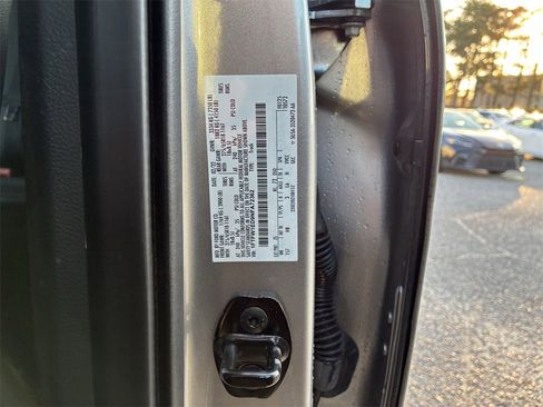 Used 2022 Ford F150 Lariat w/ Equipment Group 502A High image 35