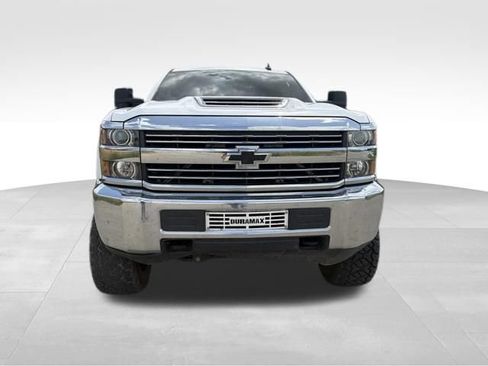 Used 2017 Chevrolet Silverado 2500 LT AWD/4WD image 10