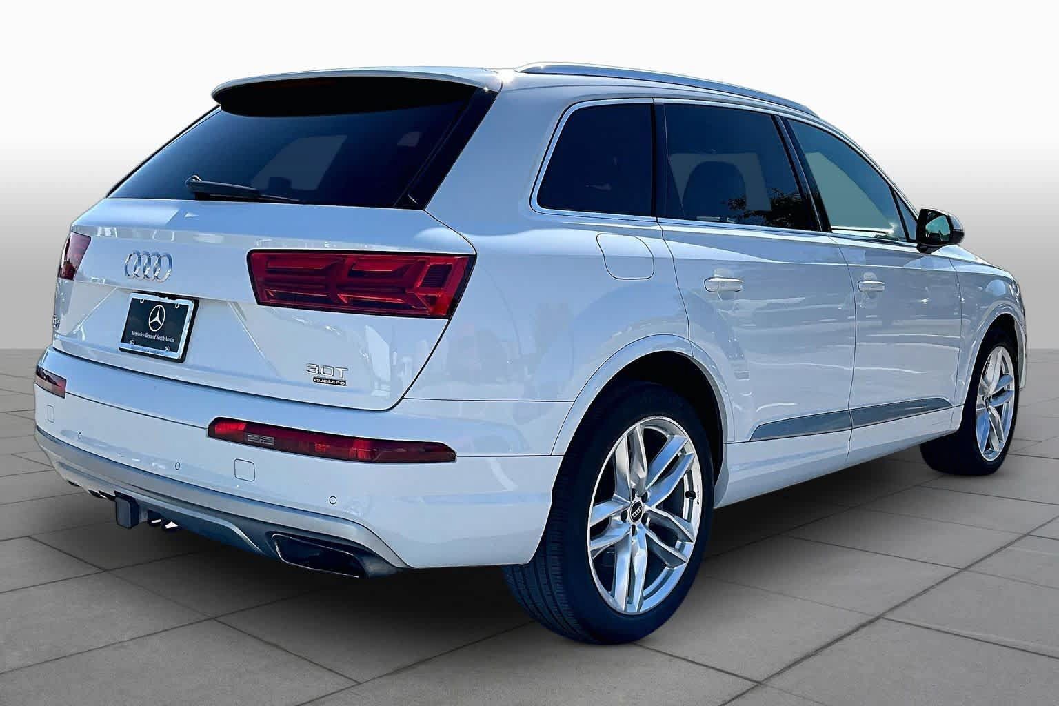 Used 2018 Audi Q7 3.0T Prestige AWD/4WD image 13