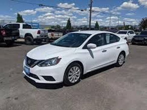 Used 2018 Nissan Sentra S FWD image 1