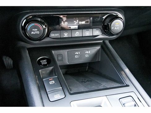 New 2026 Nissan Kicks SV w/ Charging Package FWD image 25