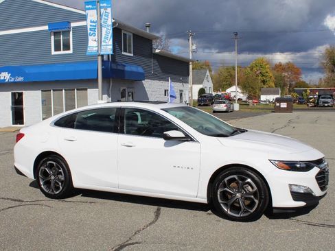 Used 2024 Chevrolet Malibu LT image 6
