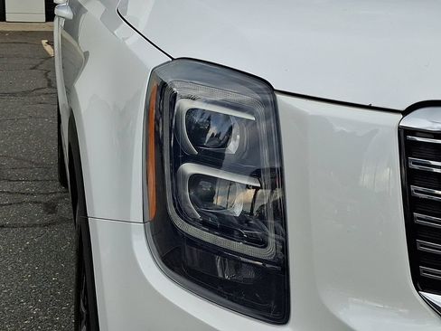 Used 2021 Kia Telluride SX w/ SX Prestige Package AWD/4WD image 9