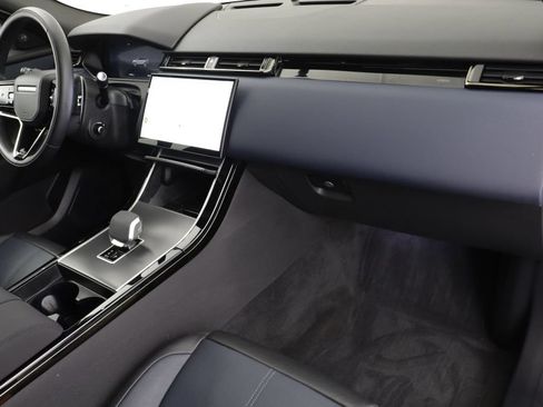 Certified 2026 Land Rover Range Rover Velar S AWD/4WD image 21