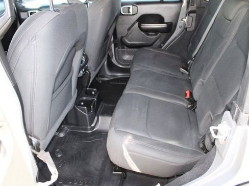 Used 2020 Jeep Wrangler Unlimited Sport image 21