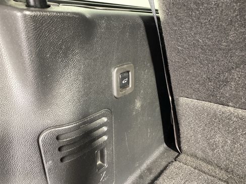 Used 2014 Lincoln Navigator 4WD image 34