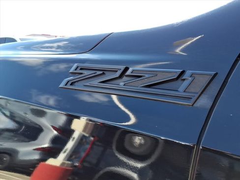 Used 2021 Chevrolet Tahoe Z71 w/ Z71 Signature Package image 5