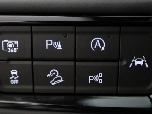 Used 2026 GMC Yukon AT4 Ultimate w/ LPO, Floor Liner Package image 30