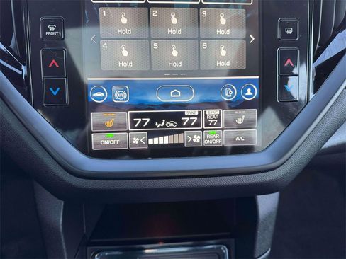 Used 2025 Subaru Ascent Onyx Edition image 29