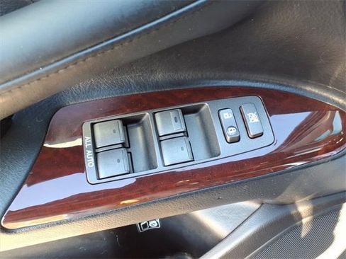 Used 2014 Lexus LX 570 4WD image 15