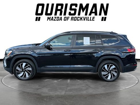 Used 2025 Volkswagen Atlas SE AWD/4WD image 3