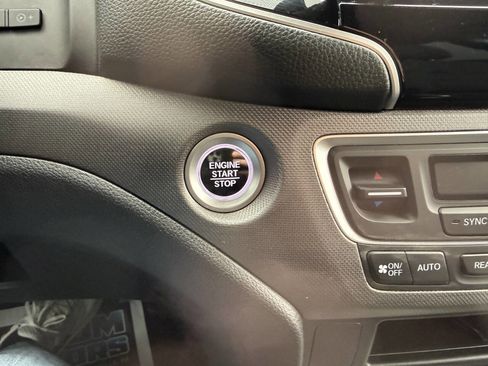 Used 2022 Honda Ridgeline Sport image 19