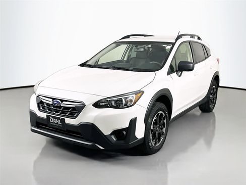 Used 2022 Subaru Crosstrek 2.0i image 4