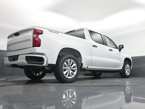 Used 2022 Chevrolet Silverado 1500 Custom image 51