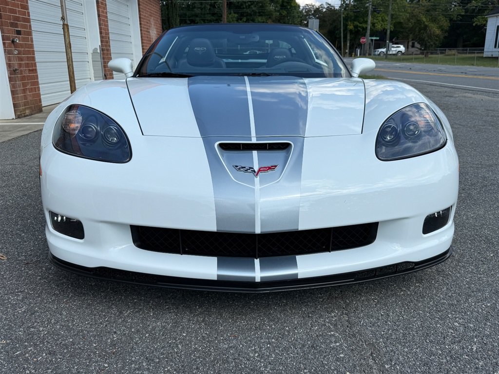 Used 2013 Chevrolet Corvette Grand Sport w/ 4LT Preferred Equipment Group RWD image 19