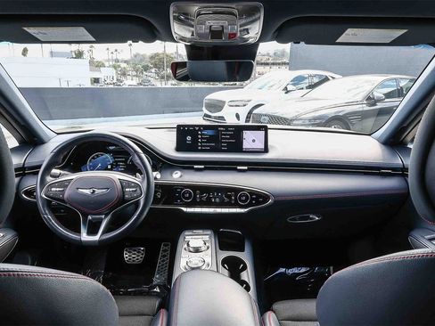 Used 2023 Genesis GV70 2.5T w/ Sport Prestige Package image 12