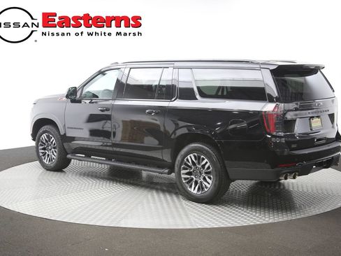 Used 2025 Chevrolet Suburban Z71 AWD/4WD image 67