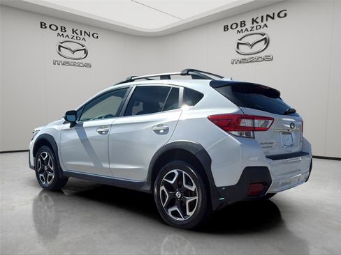 Used 2018 Subaru Crosstrek 2.0i Limited image 3