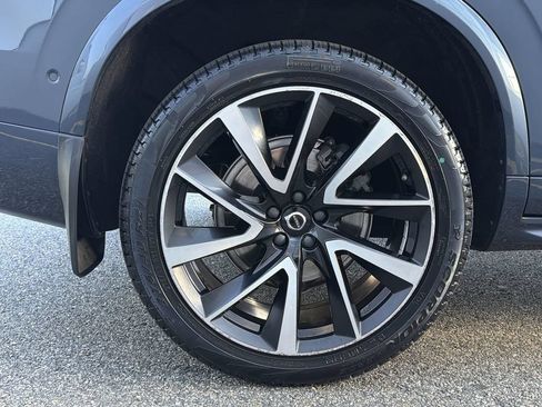 Certified 2024 Volvo XC90 B6 Plus w/ Protection Package Premier AWD/4WD image 12