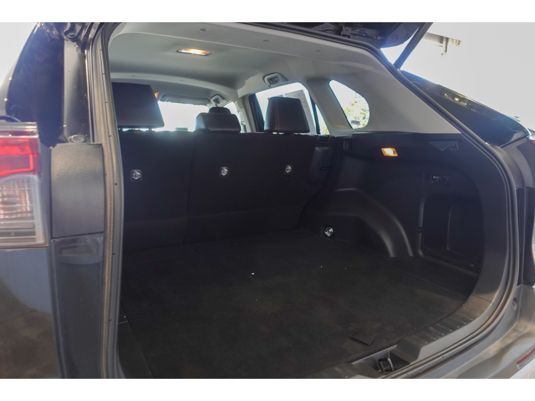 Used 2019 Toyota RAV4 Adventure AWD/4WD image 23