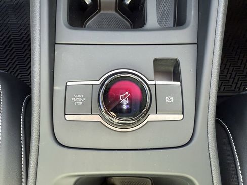 New 2026 Volkswagen Tiguan SE FWD image 21