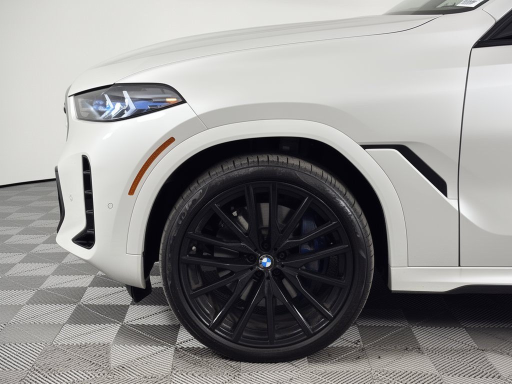 Used 2026 BMW X6 M60i AWD/4WD image 13