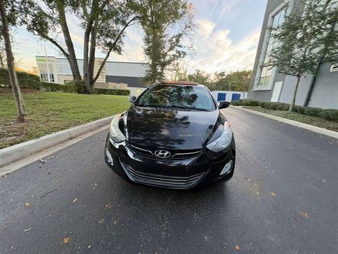 Used 2013 Hyundai Elantra Limited w/ Technology Pkg image 2