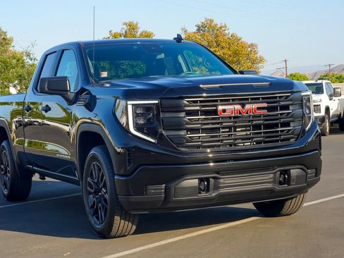 New 2025 GMC Sierra 1500 Pro w/ Graphite Edition image 5