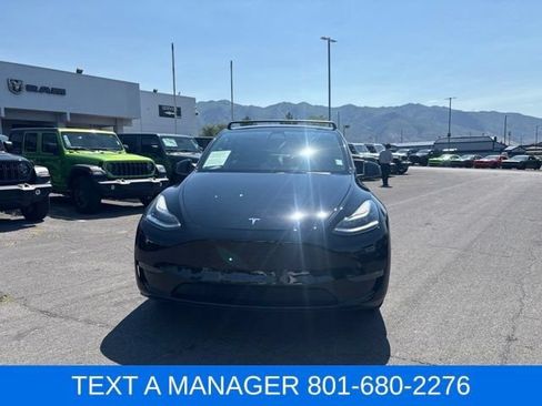 Used 2021 Tesla Model Y Long Range AWD/4WD image 3