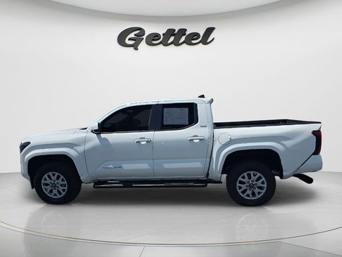 Used 2024 Toyota Tacoma SR5 image 8