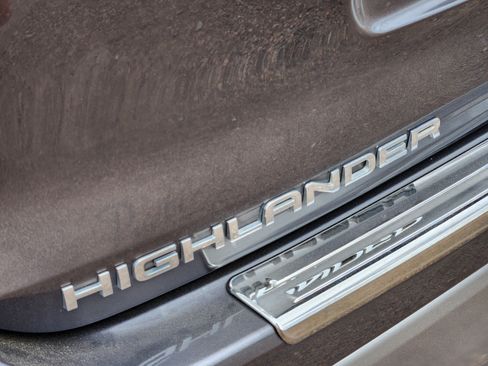 Used 2021 Toyota Highlander Platinum AWD/4WD image 73