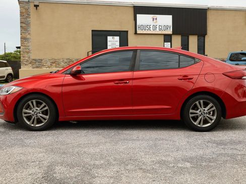 Used 2018 Hyundai Elantra SEL FWD image 2
