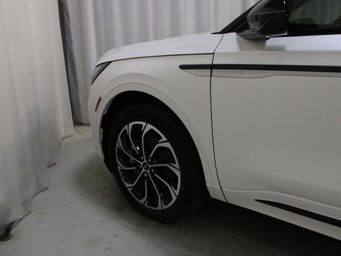 New 2026 Lincoln Nautilus Reserve AWD/4WD image 76