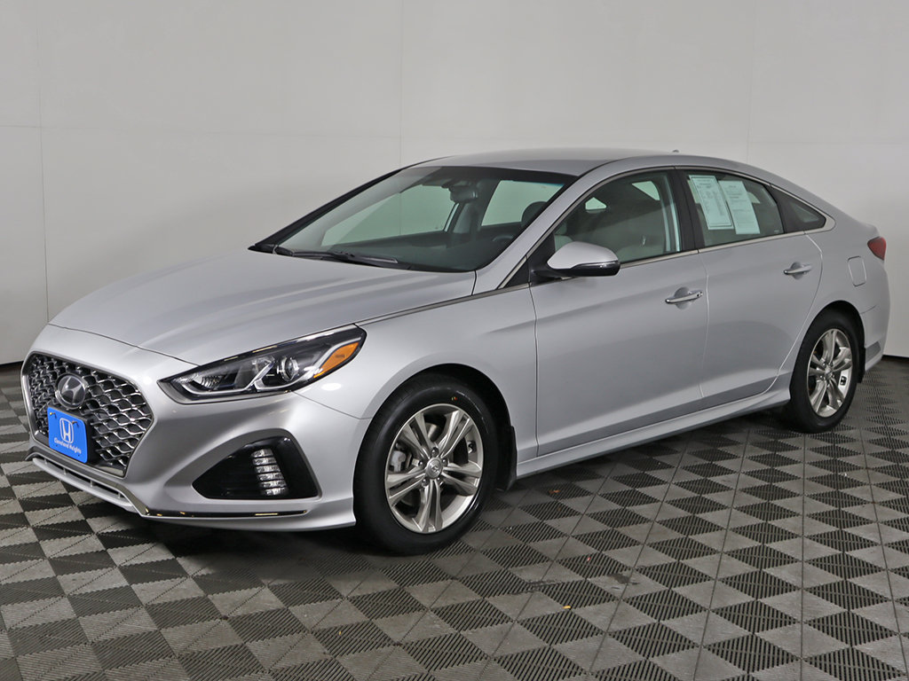 Used 2019 Hyundai Sonata SEL w/ Winter Weather Package FWD image 6