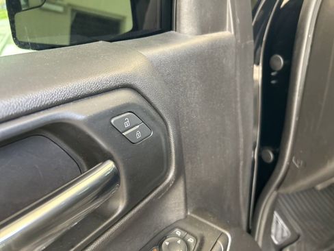 Used 2019 Chevrolet Silverado 1500 Custom image 31