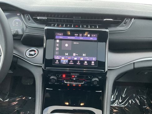 Used 2024 Jeep Grand Cherokee L Laredo w/ Luxury Tech Group I image 19