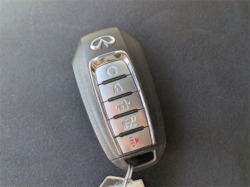 Used 2021 INFINITI QX50 Autograph w/ Premium White Leather Package image 34