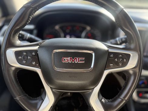 Used 2022 GMC Acadia SLT w/ Preferred Package AWD/4WD image 13