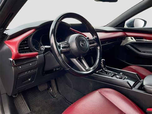 Used 2022 MAZDA MAZDA3 s image 9