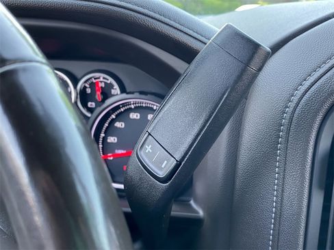 Used 2022 Chevrolet Silverado 1500 LTZ image 32