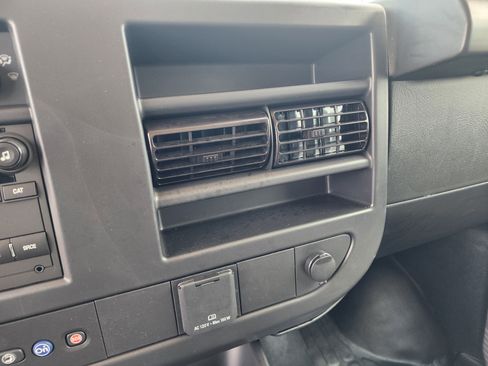 New 2024 Chevrolet Express 3500 w/ Power Convenience Package image 27