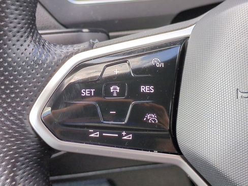 Used 2023 Volkswagen Tiguan SE R-Line AWD/4WD image 24