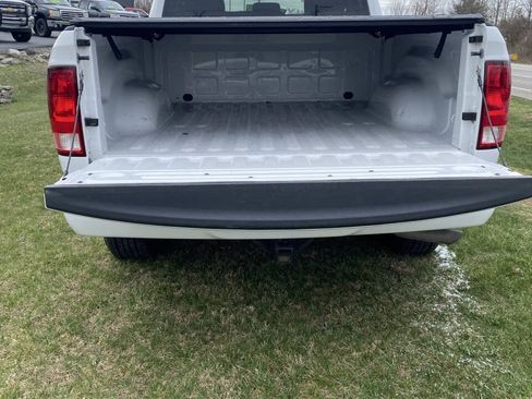 Used 2018 RAM 1500 Express w/ Express Value Package AWD/4WD image 5
