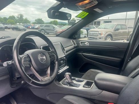 Used 2020 Jeep Grand Cherokee Altitude AWD/4WD image 25