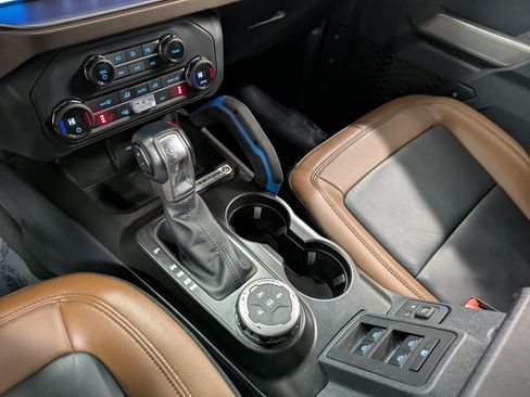 Used 2023 Ford Bronco Outer Banks image 14